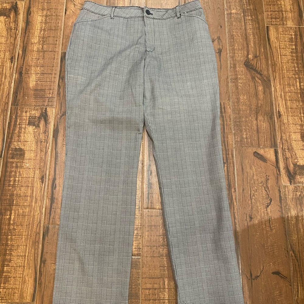 NWOT Lee Straight Leg Slacks